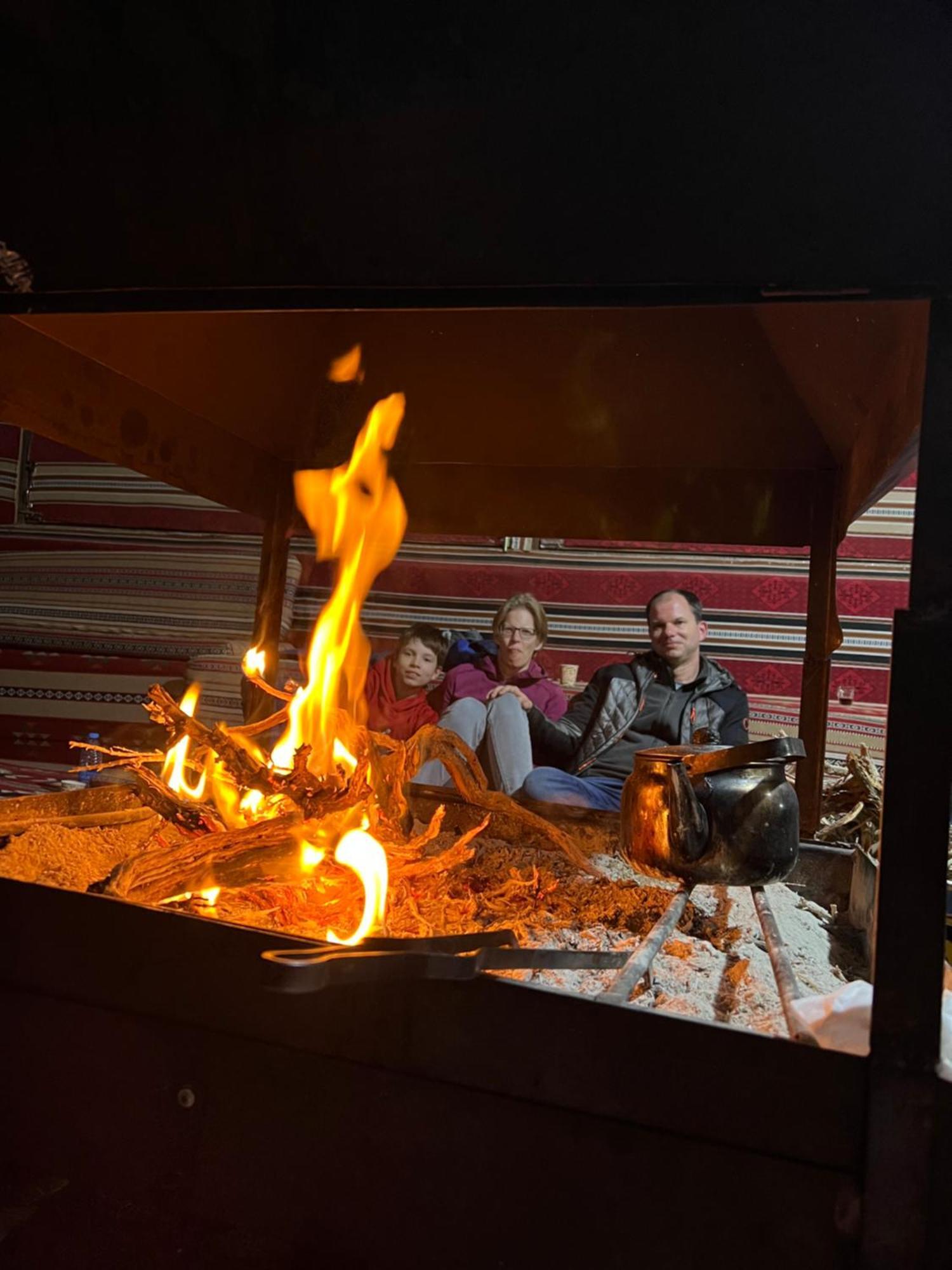 Bedouin Traditions Camp วาดิรัม ภายนอก รูปภาพ