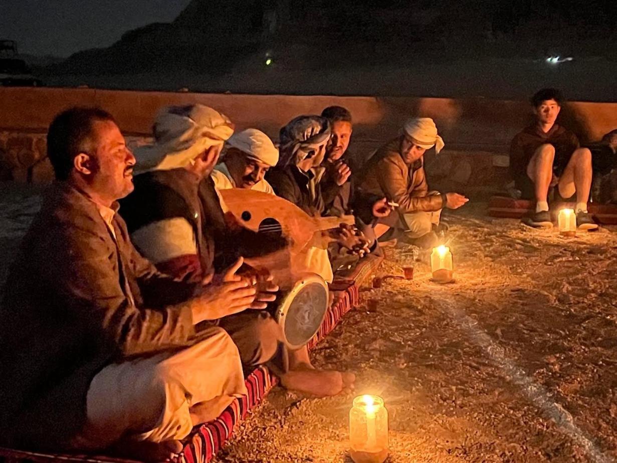 Bedouin Traditions Camp วาดิรัม ภายนอก รูปภาพ